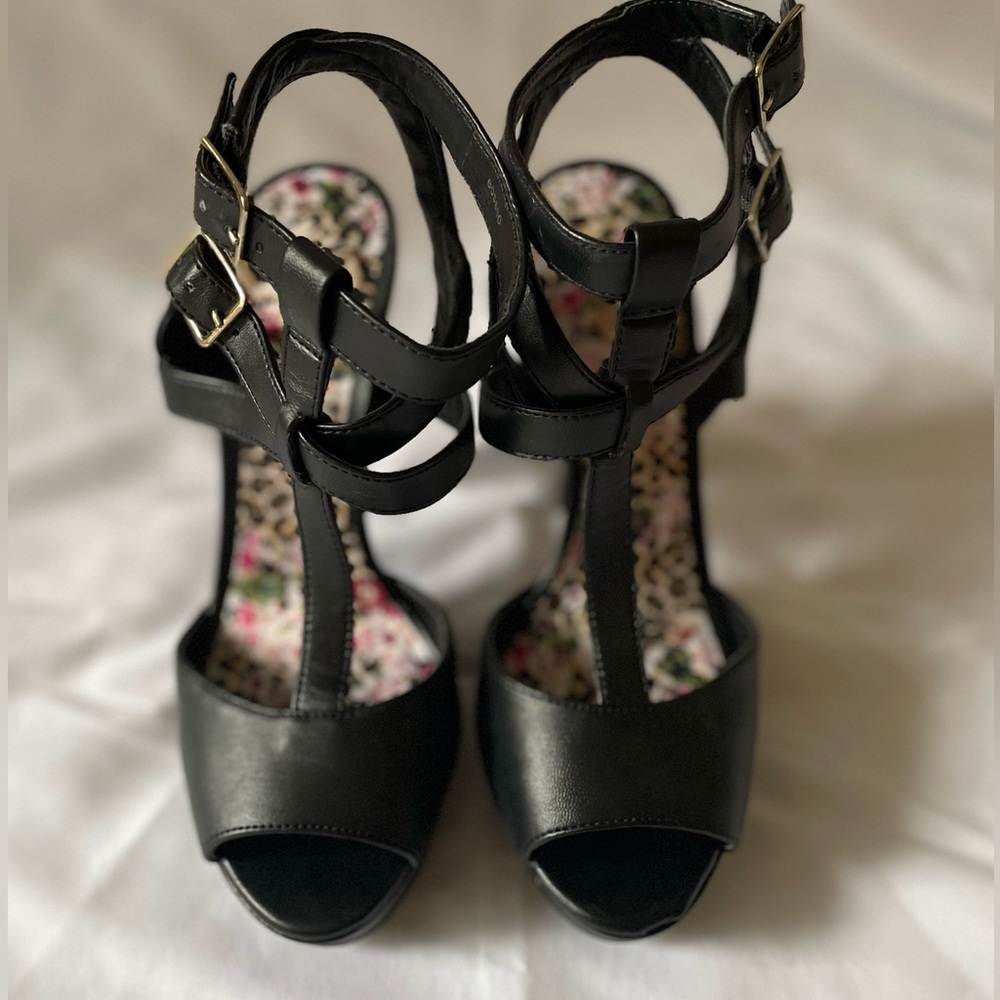 Charlotte Russe Heels - Size 8